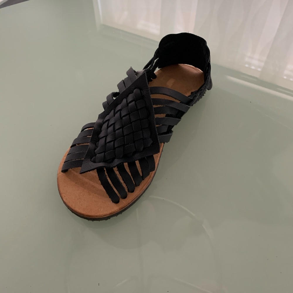 Sandals - Picture 10 of 14